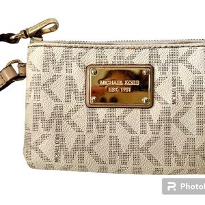 MICHAEL KORRS Wristlet